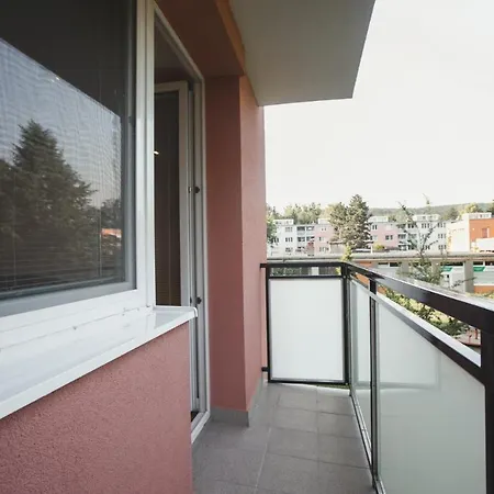 Friends & Family アパート