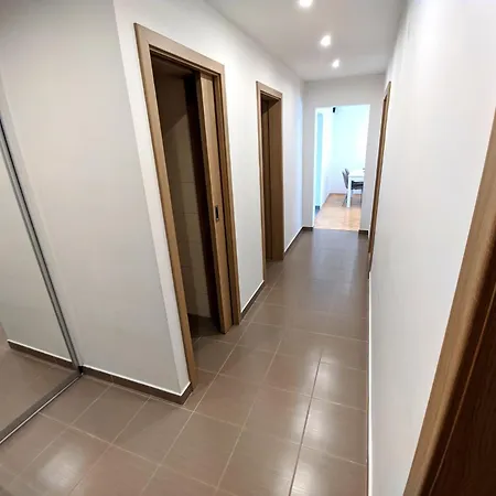 Friends & Family アパート