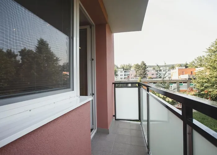 Friends & Family Apartamento